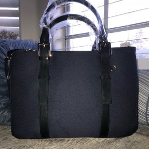 India Hicks Duchess of Windsor Tote Bag